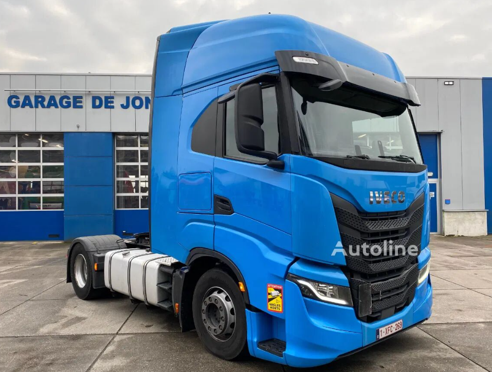 IVECO S-WAY 460 Intarder / 2x Tank